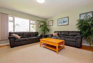 Photo 3: 4038 Hodgson Pl in Saanich: SE Lake Hill House for sale (Saanich East)  : MLS®# 902082