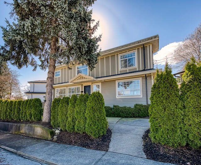 FEATURED LISTING: 9258 HOLMES Street Burnaby