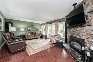 Photo 7: 9236 209A Crescent in Langley: Walnut Grove House for sale : MLS®# R2893926