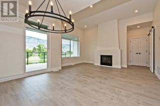 Photo 10: 8000 VEDETTE Drive Unit# 2 in Osoyoos: House for sale : MLS®# 10311718
