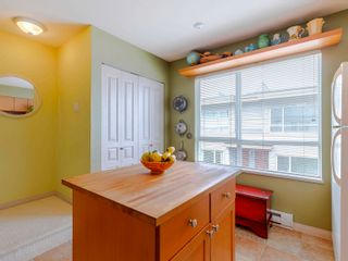 Photo 13: 302 2688 WATSON Street in Vancouver: Mount Pleasant VE Townhouse for sale in "Tala Vera" (Vancouver East)  : MLS®# R2702186