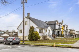 Photo 3: 2705 E 3RD Avenue in Vancouver: Renfrew VE House for sale (Vancouver East)  : MLS®# R2761487