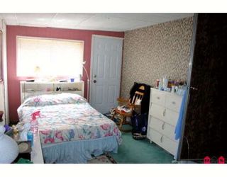 Photo 4:  in King George Mobile Home Park: Home for sale : MLS®# F2822378