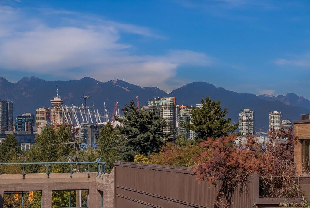 Main Photo: # 318 511 W 7TH AV in Vancouver: Fairview VW Condo for sale (Vancouver West)  : MLS®# V1140981
