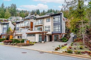 Photo 1: 2991 BURFIELD Place in West Vancouver: Cypress Park Estates 1/2 Duplex for sale in "Mulgrave Park" : MLS®# R2838660