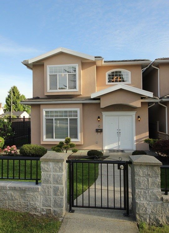 Main Photo: 4292 PARKER Street in Burnaby: Willingdon Heights 1/2 Duplex for sale (Burnaby North)  : MLS®# R2168960