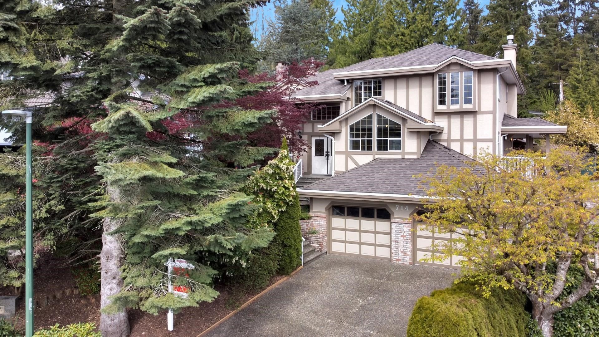 Main Photo: 714 ALTA LAKE PLACE in Coquitlam: Coquitlam East House for sale : MLS®# R2684503