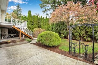 Photo 37: 949 MANSFIELD Crescent in Port Coquitlam: Oxford Heights House for sale in "COHO SPRINGS" : MLS®# R2738613