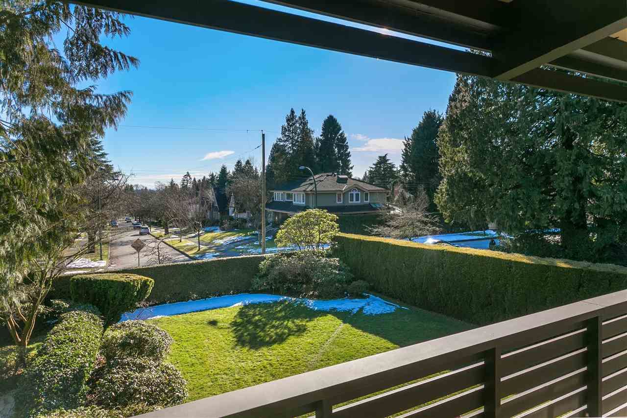 Photo 4: Photos: 3945 W 39TH Avenue in Vancouver: Dunbar House for sale (Vancouver West)  : MLS®# R2356381