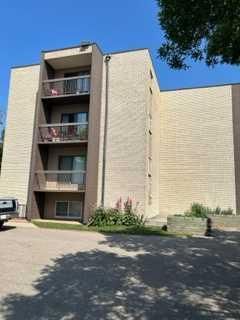 Photo 4: 101 4601 48 Avenue: Red Deer Apartment for sale : MLS®# A2066543