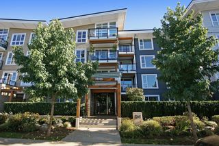 Photo 1: 404 23255 BILLY BROWN Road in Langley: Fort Langley Condo for sale : MLS®# R2839395
