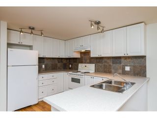 Photo 7: 35 201 CAYER Street in Coquitlam: Maillardville Manufactured Home for sale in "WILDWOOD PARK" : MLS®# R2042526