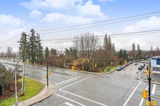 Photo 16: 416 5765 GLOVER Road in Langley: Langley City Condo for sale in "College Court" : MLS®# R2434699
