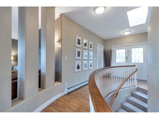 Photo 2: 34232 FRASER Street in Abbotsford: Central Abbotsford House for sale : MLS®# R2626353