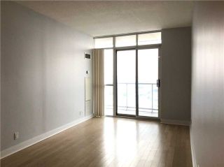 Photo 8: 2201 90 Absolute Avenue in Mississauga: City Centre Condo for lease : MLS®# W4013733