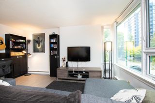 Photo 3: 302 1566 W 13TH Avenue in Vancouver: Fairview VW Condo for sale in "Royal Gardens" (Vancouver West)  : MLS®# R2626164