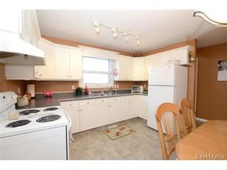 Photo 7: 1056 HOWSON Street in Regina: Mount Royal Single Family Dwelling for sale (Regina Area 02)  : MLS®# 486390
