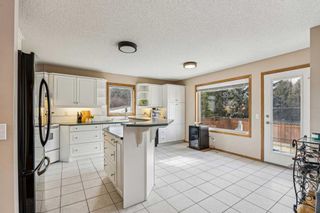 Photo 5: 72 Valley Ridge Green NW in Calgary: Valley Ridge Detached for sale : MLS®# A2126127