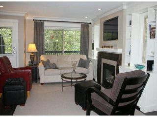 Photo 2: 39 19250 65TH Avenue in Surrey: Clayton Townhouse for sale in "Sunberry Court" (Cloverdale)  : MLS®# F1424901