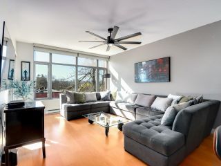 Photo 1: 404 71 E PENDER Street in Vancouver: Downtown VE Condo for sale in "EAST" (Vancouver East)  : MLS®# R2874521