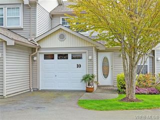 Photo 1: 10 2563 Millstream Rd in VICTORIA: La Mill Hill Row/Townhouse for sale (Langford)  : MLS®# 697369
