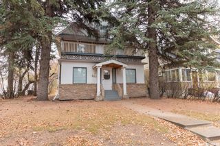 Photo 3: 668 University Drive in Saskatoon: Varsity View Residential for sale : MLS®# SK945627