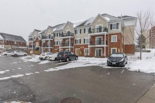 Photo 2: 208 930 Wentworth Street in Peterborough: 2 Central Condo/Apt Unit for sale (Peterborough West)  : MLS®# 40368278