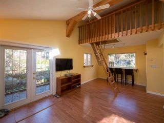 Photo 11: 3592 BEACH Avenue: Roberts Creek House for sale (Sunshine Coast)  : MLS®# R2244747