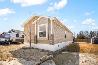 Main Photo: 39 TIMBER Lane in St Clements: Pineridge Trailer Park Residential for sale (R02)  : MLS®# 202406806