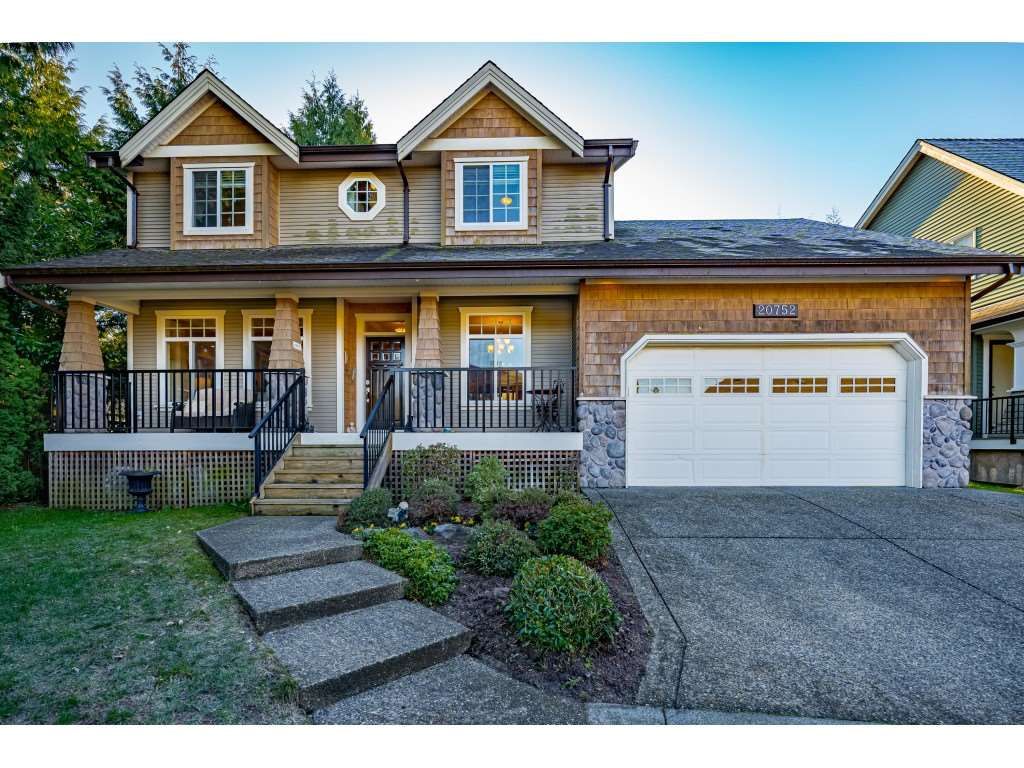 Main Photo: 20752 GRADE Crescent in Langley: Langley City House for sale in "Lower Mossey" : MLS®# R2533106
