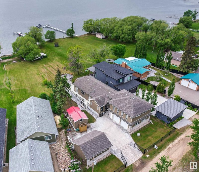 FEATURED LISTING: 19 Rizzie Beach Rural Parkland County