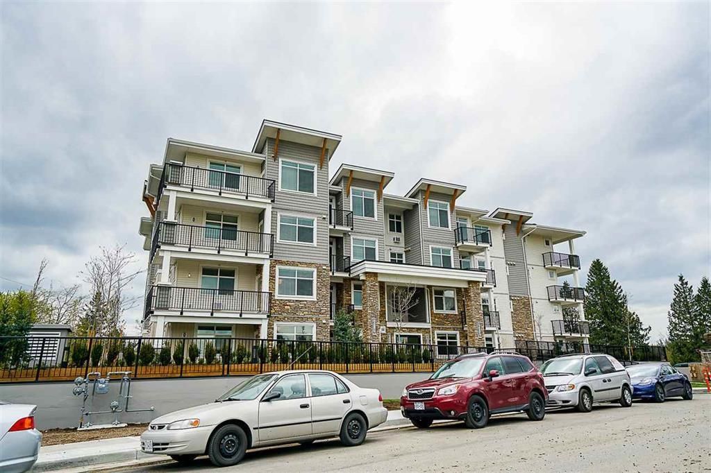 Main Photo: 102 19940 BRYDON Crescent in Langley: Langley City Condo for sale : MLS®# R2836121