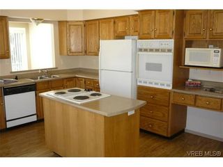 Photo 8: 4227 Wilkinson Rd in VICTORIA: SW Northridge House for sale (Saanich West)  : MLS®# 616116