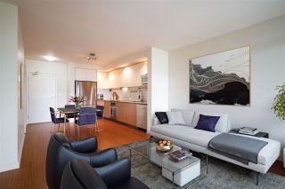 Photo 2: 309 750 W 12TH Avenue in Vancouver: Fairview VW Condo for sale in "TAPESTRY" (Vancouver West)  : MLS®# R2501353