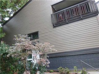 Photo 18: 955 HERITAGE Boulevard in North Vancouver: Seymour Townhouse for sale in "Heritage In The Woods" : MLS®# V1031683