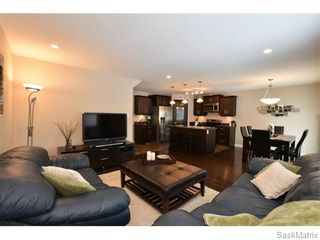 Photo 8: 5325 DEVINE Drive in Regina: Lakeridge Addition Single Family Dwelling for sale (Regina Area 01)  : MLS®# 598205