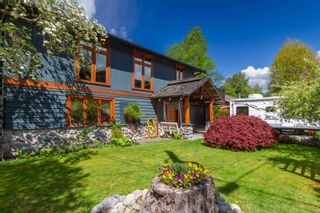 Main Photo: 41575 ROD Road in Squamish: Brackendale House for sale : MLS®# R2881694