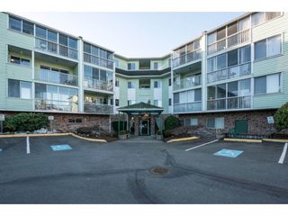 Photo 1: 114 31850 UNION Street in Abbotsford: Abbotsford West Condo for sale in "Fernwood Manor" : MLS®# R2135646