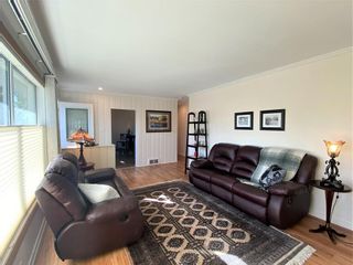 Photo 3: 3 Carnarvan Road in Winnipeg: Silver Heights Residential for sale (5F)  : MLS®# 202123091
