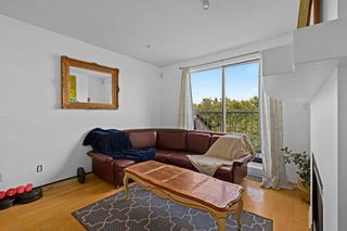 Photo 3: 304 3727 W 10TH Avenue in Vancouver: Point Grey Townhouse for sale in "FOLKSTONE" (Vancouver West)  : MLS®# R2617811