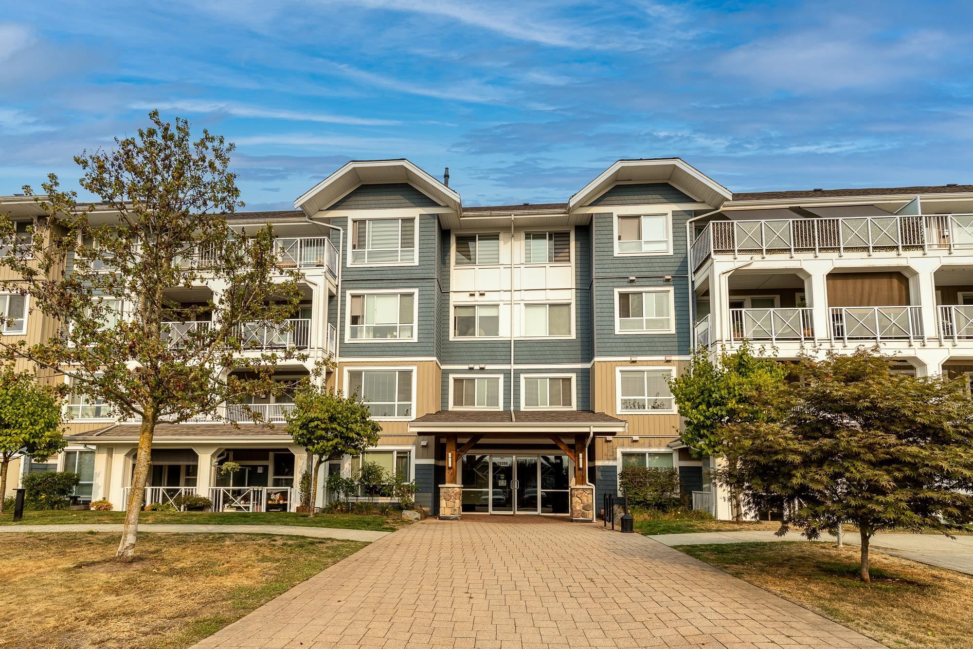 Main Photo: 208 16396 64 Avenue in Surrey: Cloverdale BC Condo for sale in "The Ridge At Bose Farms" (Cloverdale)  : MLS®# R2808677