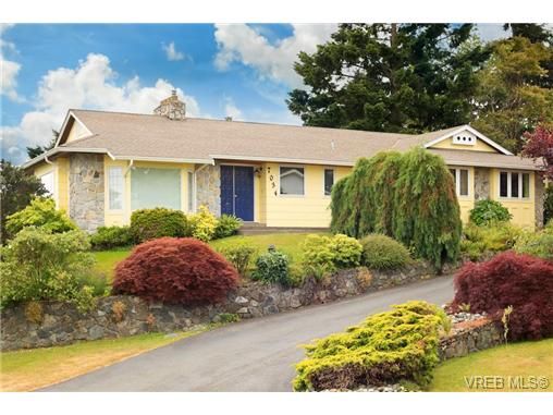 Main Photo: 7034 Tamarin Pl in BRENTWOOD BAY: CS Brentwood Bay House for sale (Central Saanich)  : MLS®# 683267