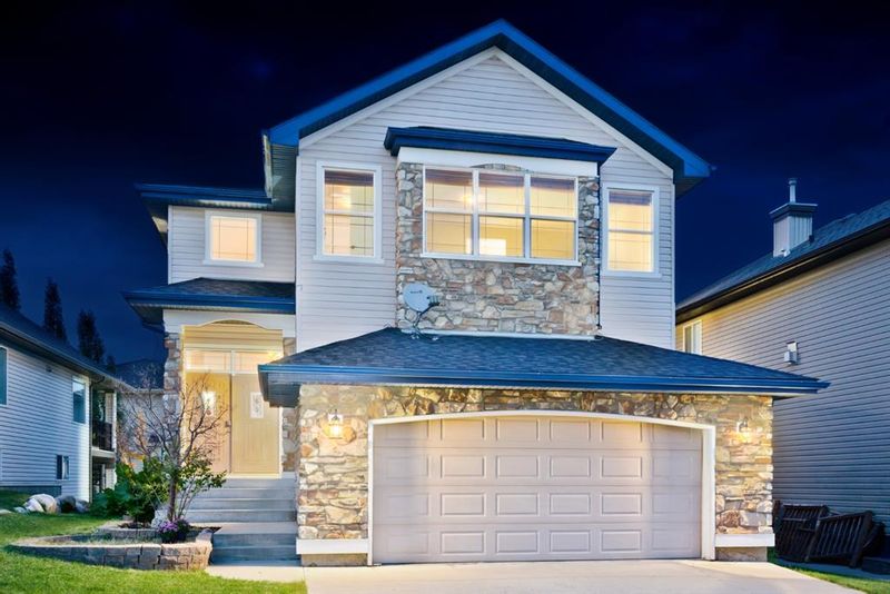FEATURED LISTING: 323 KINCORA Heights Northwest Calgary