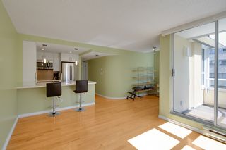 Photo 6: 401 1406 HARWOOD Street in Vancouver: West End VW Condo for sale in "JULIA COURT" (Vancouver West)  : MLS®# R2568055