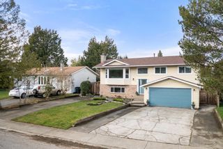 Photo 3: 26879 33A Avenue in Langley: Aldergrove Langley House for sale : MLS®# R2678216