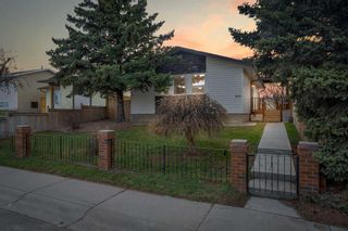 Photo 1: 975 Pinecliff Drive NE in Calgary: Pineridge Detached for sale : MLS®# A2126567