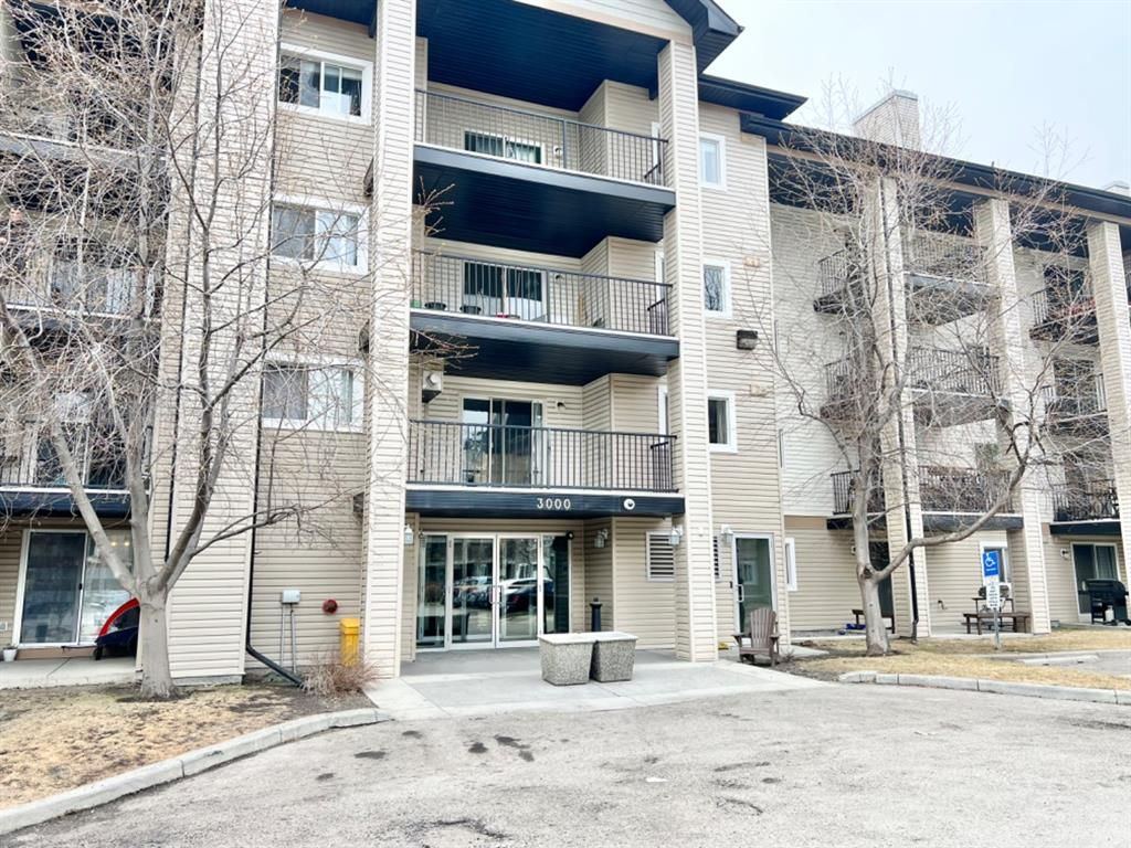 Main Photo: 3207 4975 130 Avenue SE in Calgary: McKenzie Towne Apartment for sale : MLS®# A1210394