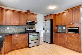 Photo 16: 303 STRAVANAN Bay SW in Calgary: Strathcona Park Detached for sale : MLS®# A1025695