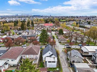 Photo 2: 3411 E GEORGIA Street in Vancouver: Renfrew VE House for sale (Vancouver East)  : MLS®# R2869463