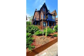 Photo 3: 3 10 Sylvan Avenue in Toronto: Dufferin Grove House (3-Storey) for lease (Toronto C01)  : MLS®# C5632906